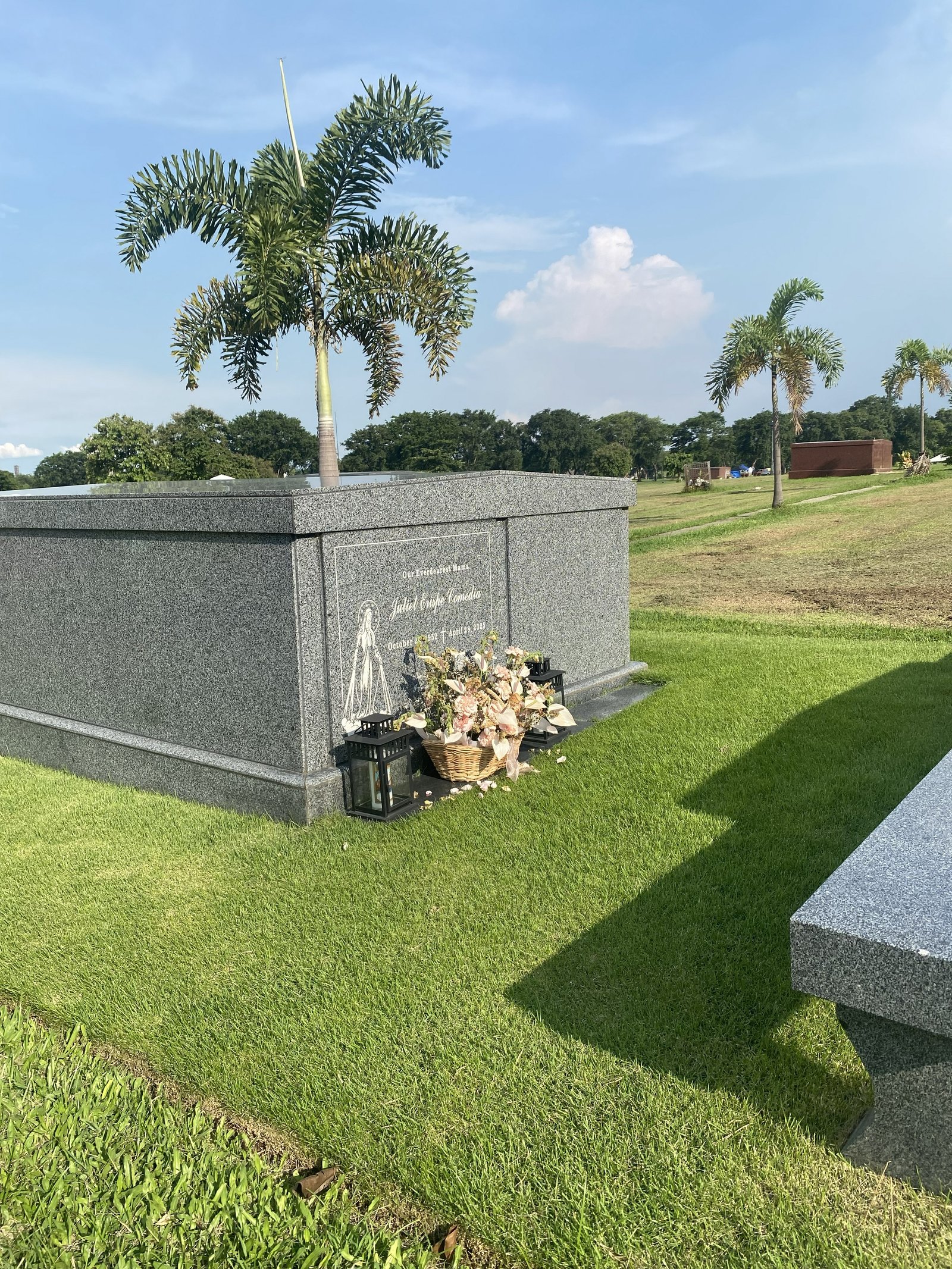 Chavez Private Memorial Estate